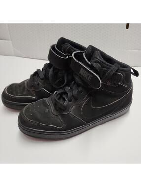 Nike Boy's High Top Sneakers Black Size 3.5 Y US - CW5867-001